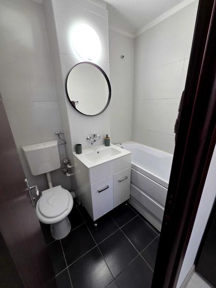 Apartament cu 2 camere semidecomandat în Malu Roșu