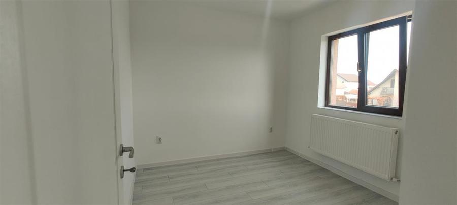 Apartament cu 2 camere semidecomandat în Cug