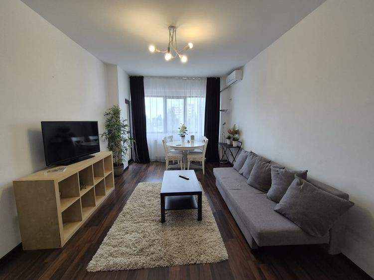 Apartament cu 3 camere decomandat, mobilat în Metalurgiei