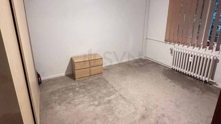 Apartament cu 4 camere decomandat în Băneasa