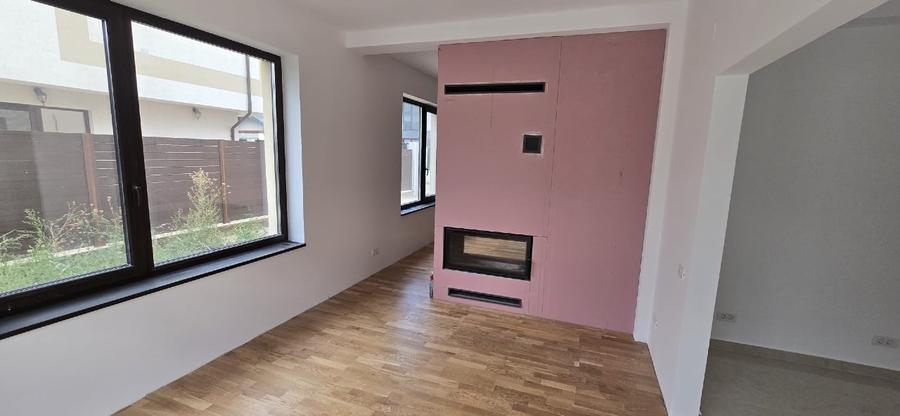 Duplex cu 5 camere cu Teren 227 Mp în Central