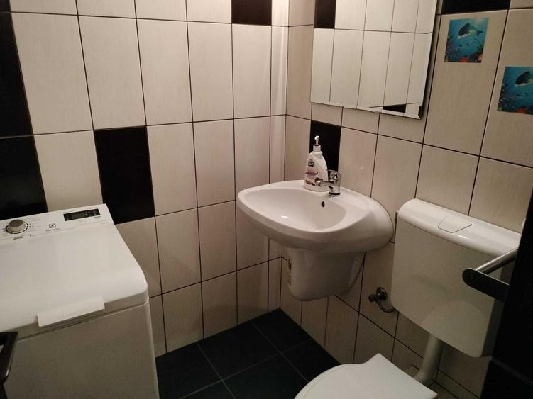 Apartament cu 3 camere decomandat în Mărăști