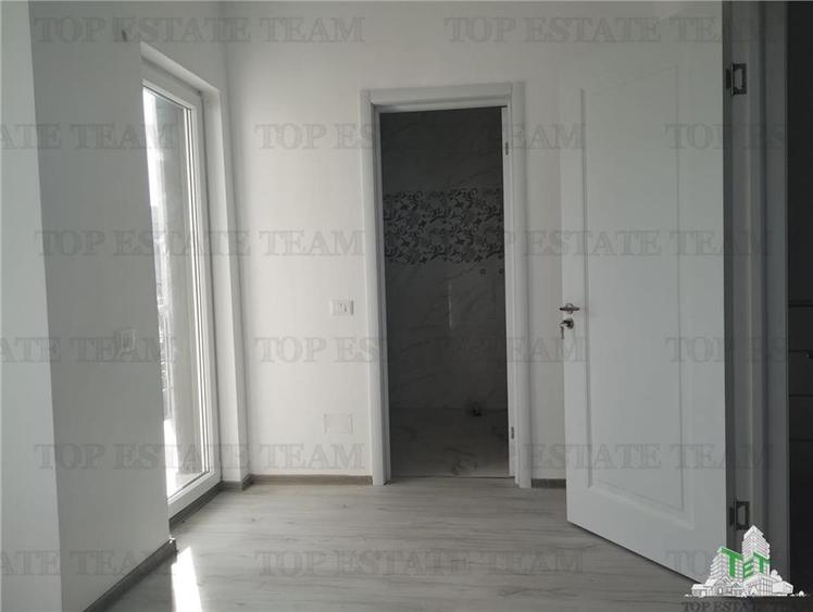 Duplex cu 4 camere cu Teren 300 Mp în Central