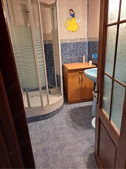 Apartament cu 2 camere decomandat în Micro 12