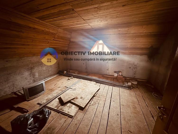 Casă cu 4 camere cu Teren 1376 Mp în Borca