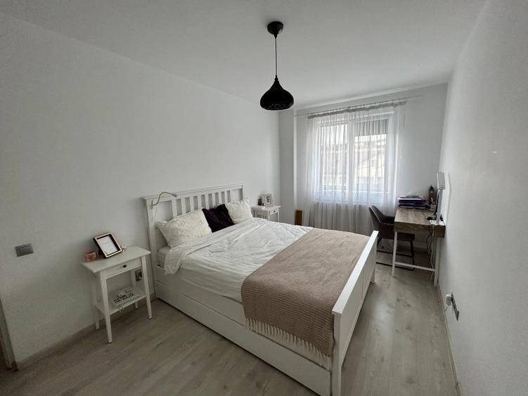 Apartament cu 2 camere semidecomandat, mobilat în Dâmbul Rotund