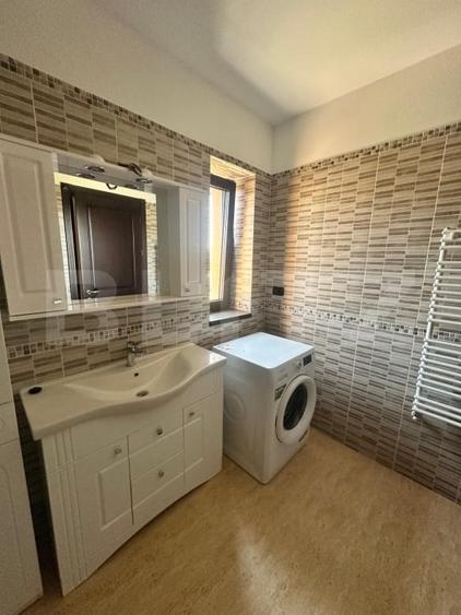 Apartament cu 3 camere decomandat, mobilat în Moșnița Nouă