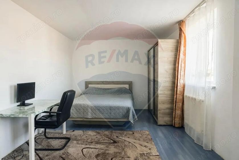 Casă cu Teren 946 Mp în Central