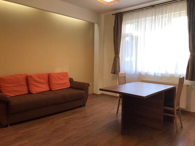 Apartament cu 2 camere decomandat în Turnișor