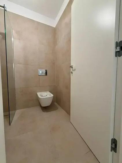Apartament cu 3 camere decomandat în Theodor Pallady