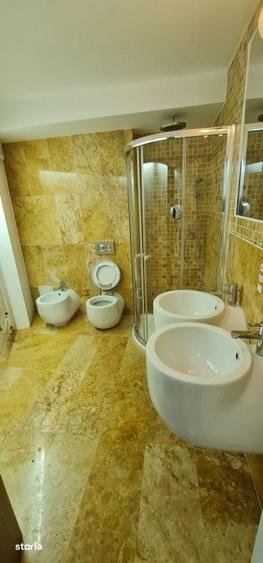Spațiu comercial, de 100 mp, în Decebal