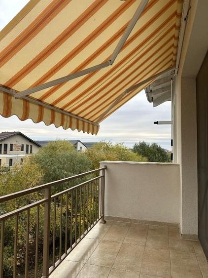 Apartament cu 2 camere semidecomandat, mobilat în Giroc