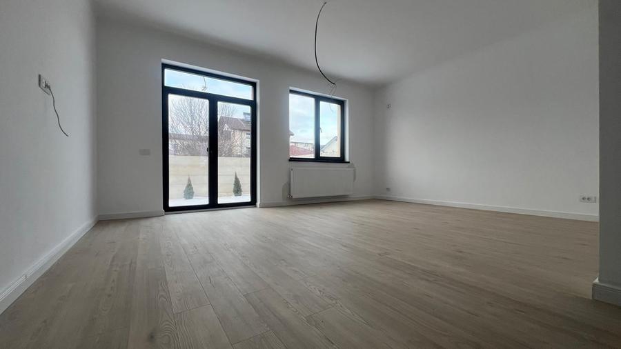Duplex cu 4 camere cu Canalizare în Prelungirea Ghencea