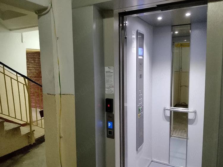 Apartament cu 3 camere semidecomandat în Dacia