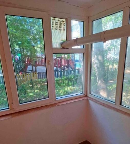 Apartament cu 3 camere decomandat în Steaua