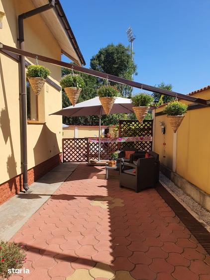 Casă cu 8 camere cu Teren 483 Mp în Țiglina 3