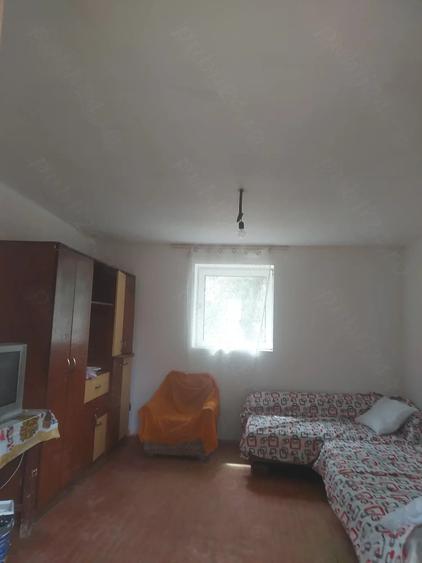 Casă cu 3 camere cu Teren 1200 Mp în Goruia