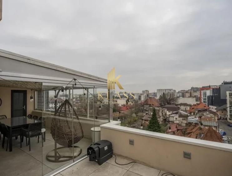 Apartament cu 4 camere decomandat, mobilat în Iancului