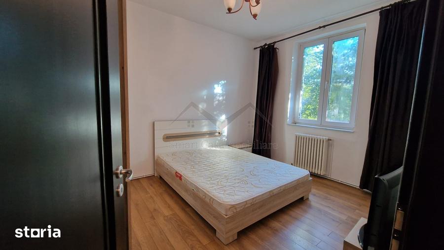 Apartament cu 2 camere decomandat în Piața Unirii