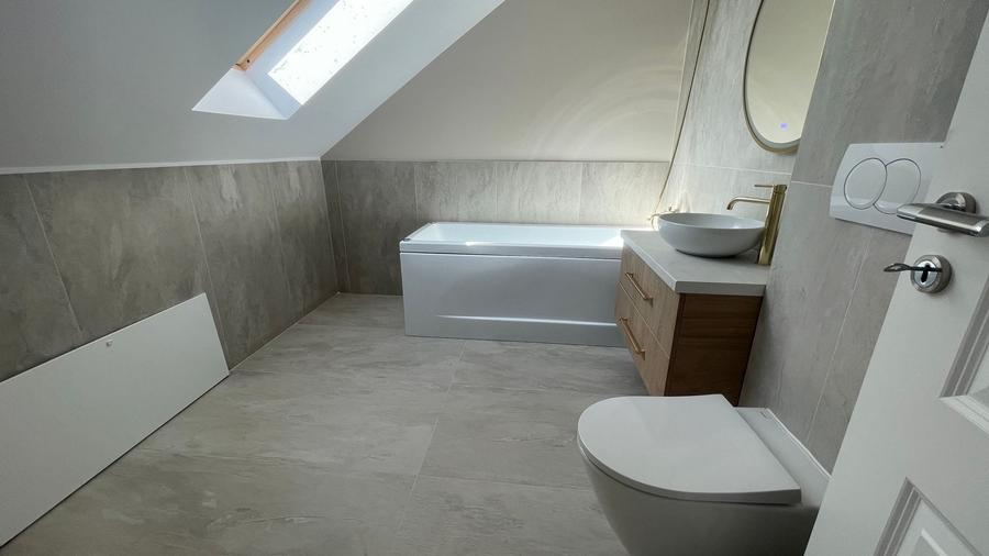 Duplex cu 6 camere cu Canalizare în Mehala