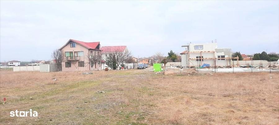 TEREN INTRAVILAN 469 MP. LANGA CASE ZONA DE PERSPECTIVA PRET 17.500 E - 7