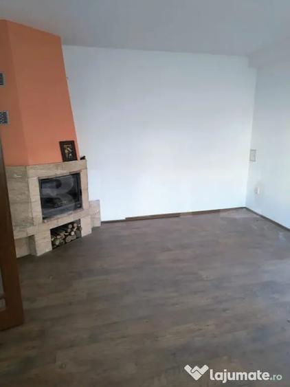 Casă cu 5 camere cu Teren 521 Mp în Central