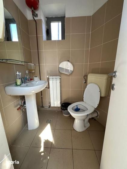 Spațiu comercial, de 230 mp, în Central