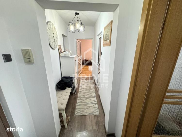 Apartament cu 4 camere în Cetate
