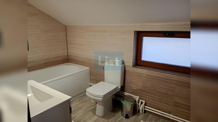 Casă cu 4 camere cu Canalizare în Micro 16