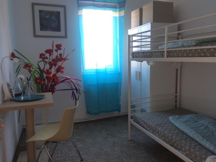 Apartament cu 3 camere decomandat în Eminescu