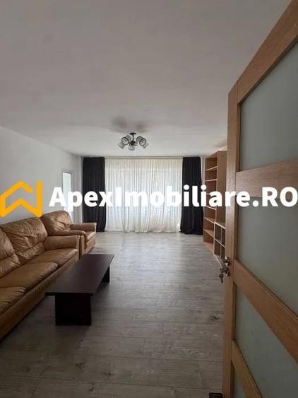 Apartament cu 3 camere decomandat, mobilat în Octavian Goga