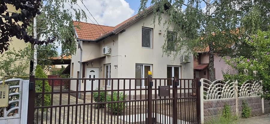 Casă cu Teren 320 Mp în Dumbrăvița