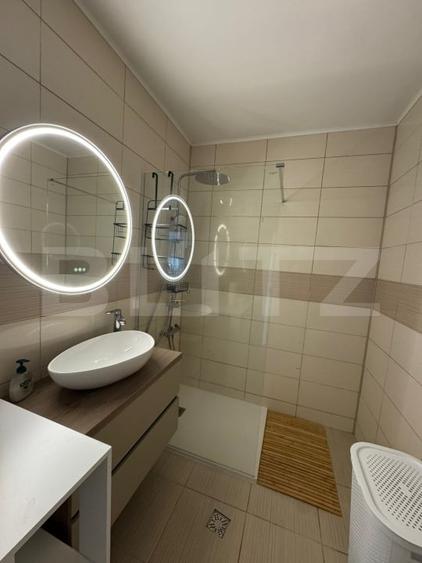 Apartament cu 2 camere semidecomandat, mobilat în Florești