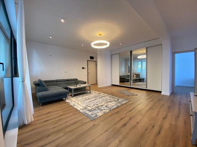 Apartament cu 4 camere decomandat în Iancu Nicolae