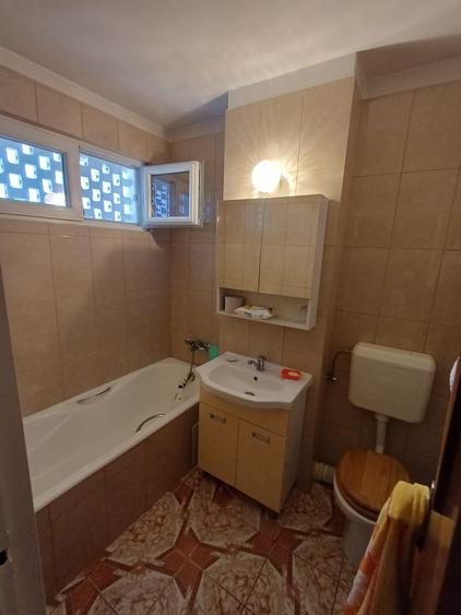 Apartament cu 2 camere semidecomandat în Alexandru Obregia