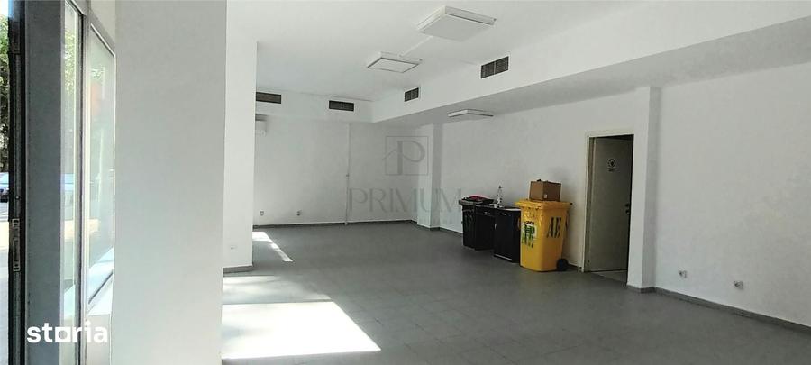 Spațiu comercial, de 60 mp, în Dâmbovița