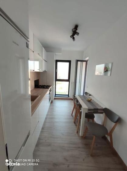 Apartament cu 3 camere în Drumul Taberei