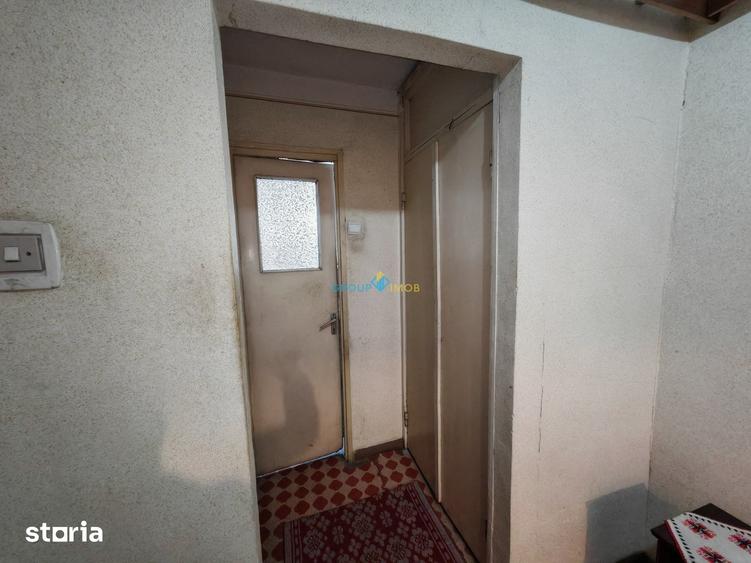 Apartament cu 2 camere decomandat în Cornișa