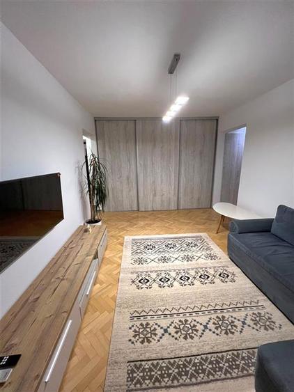 Apartament cu 2 camere semidecomandat, mobilat în Gării