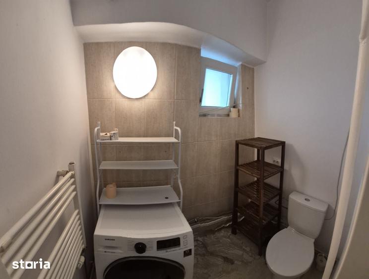 Apartament cu 3 camere în Calea București