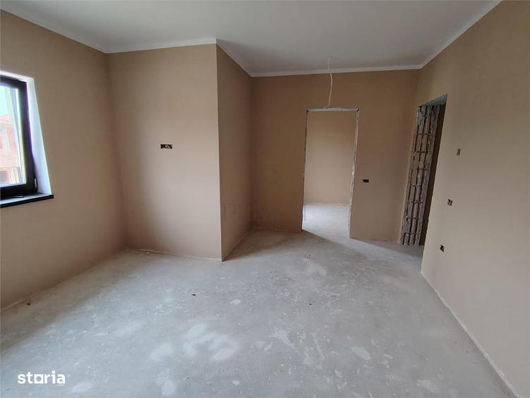 Casă cu 4 camere în Central