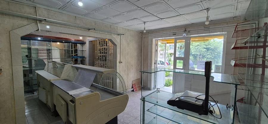 Spațiu comercial, de 38 mp, în Km 4