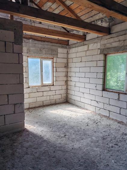 Casă cu Teren 900 Mp în Havârna