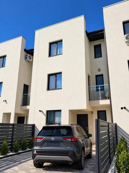 Casă cu 5 camere cu Teren 160 Mp în Central