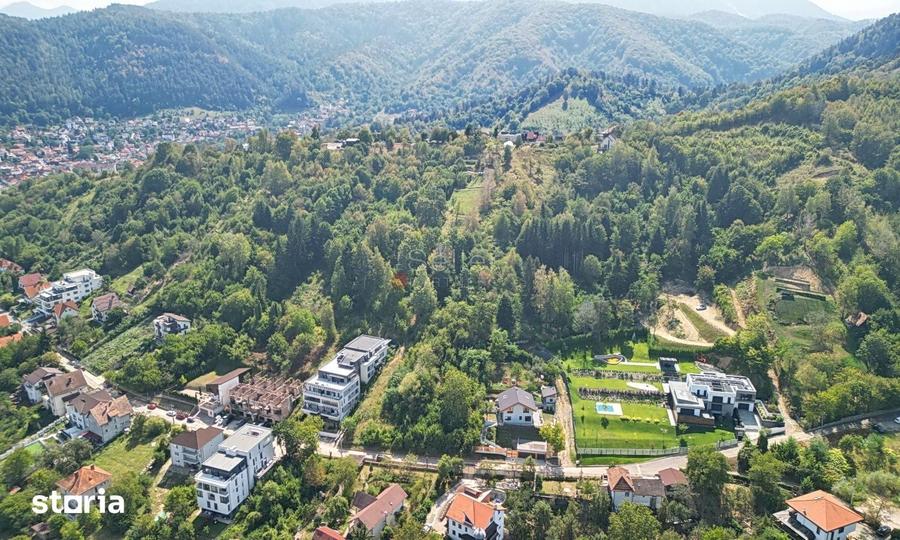 Teren de 5500 mp, în Schei