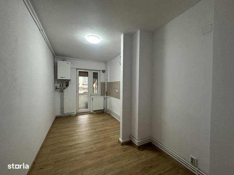 Apartament cu 3 camere decomandat în Ultracentral