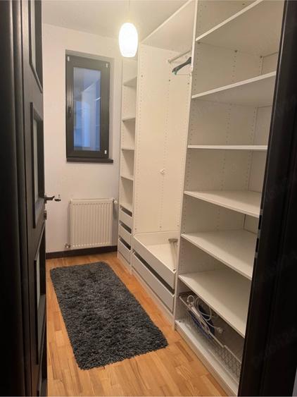 Apartament cu 3 camere semidecomandat în Herăstrău