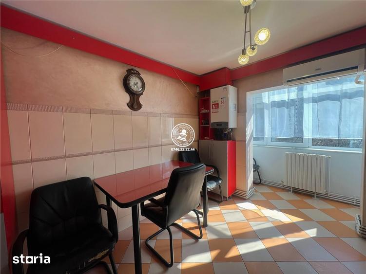 Apartament cu 3 camere decomandat în Frumoasa