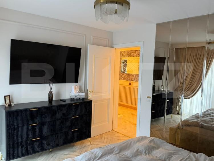 Apartament cu 4 camere decomandat, mobilat în Periferie