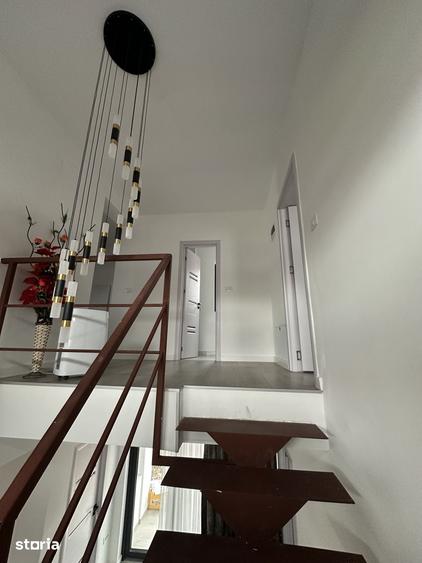 Casă cu 5 camere cu Teren 200 Mp în Brestei